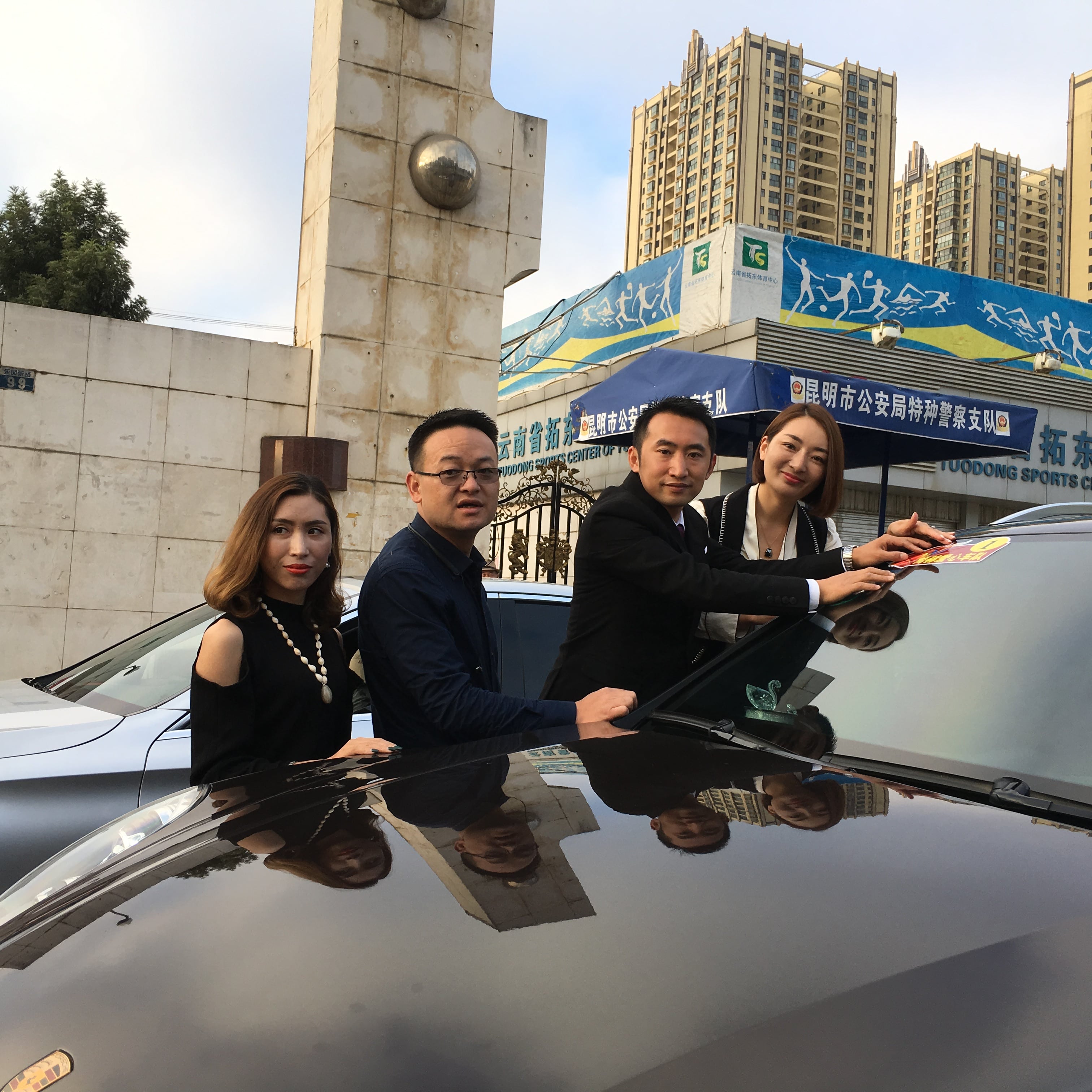 The 166th Sunhope Ren Meiping School in Baihanchang, Guandu District, Kunming The 166th Sunhope Ren Meiping School in Baihanchang, Guandu District, Kunming