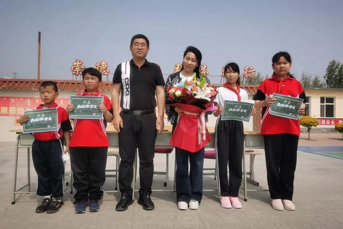第211所 内蒙古赤峰市宁城县小城子镇高桥蒙汉尚赫梁玉梅小学 第211所 内蒙古赤峰市宁城县小城子镇高桥蒙汉尚赫梁玉梅小学