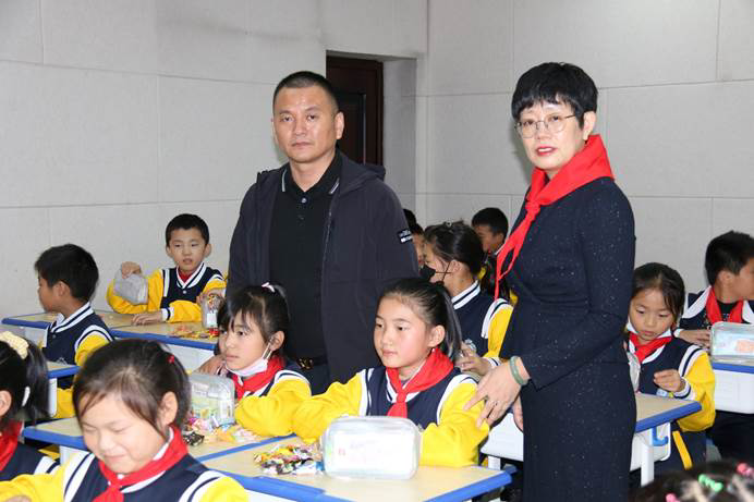 217th Cao'an Sunhope Mengfanmei Primary School, Tianjia'an District, Huainan City, Anhui Province 217th Cao'an Sunhope Mengfanmei Primary School, Tianjia'an District, Huainan City, Anhui Province