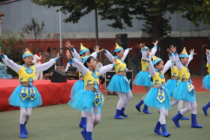 The 235th Sunhope Xuchao Primary School in Zhongzhuang, Cuijiaji Town, Pingdu City, Shandong Province The 235th Sunhope Xuchao Primary School in Zhongzhuang, Cuijiaji Town, Pingdu City, Shandong Province